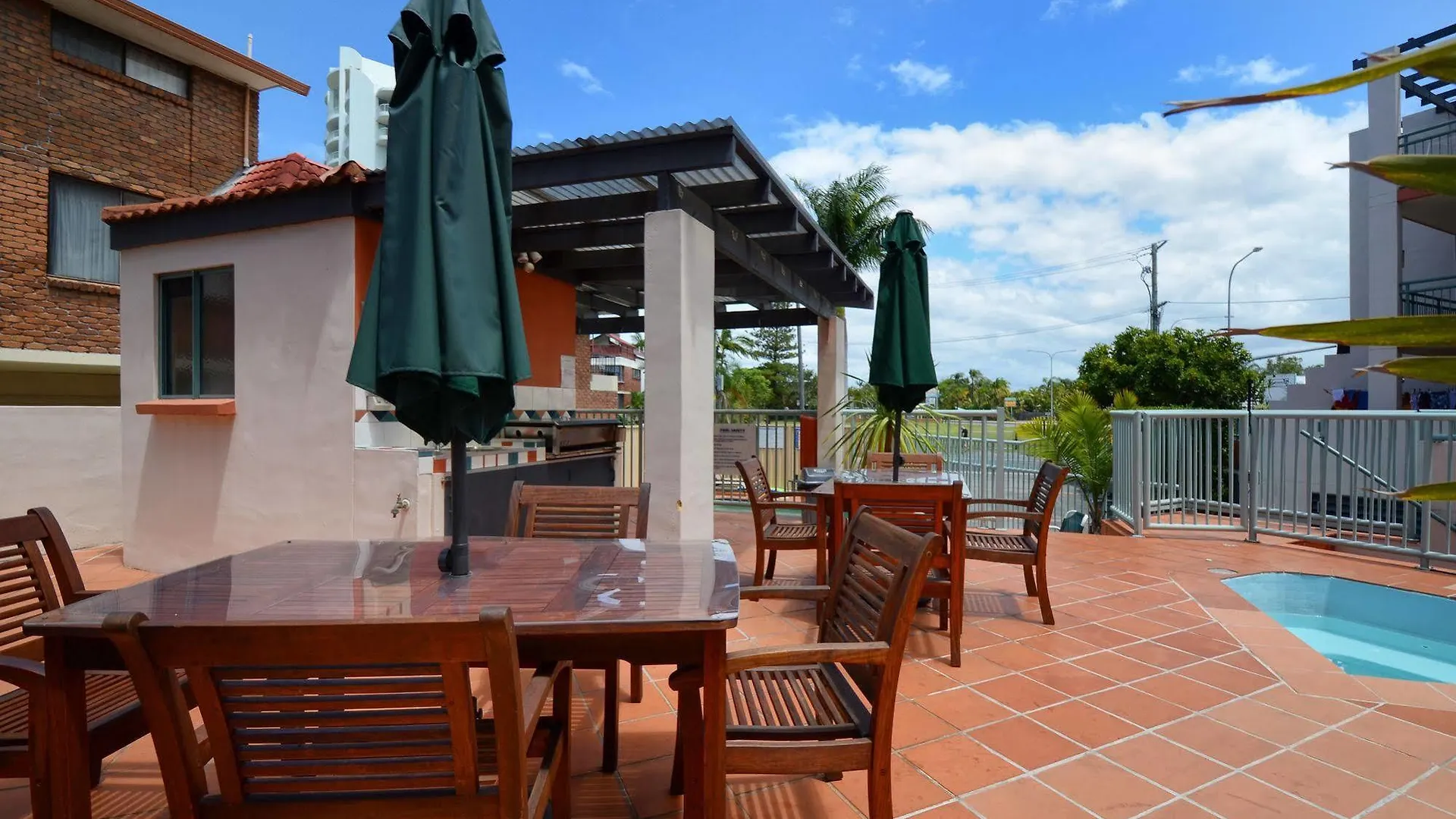 *** Aparthotel Santa Fe Apartments Labrador Australia
